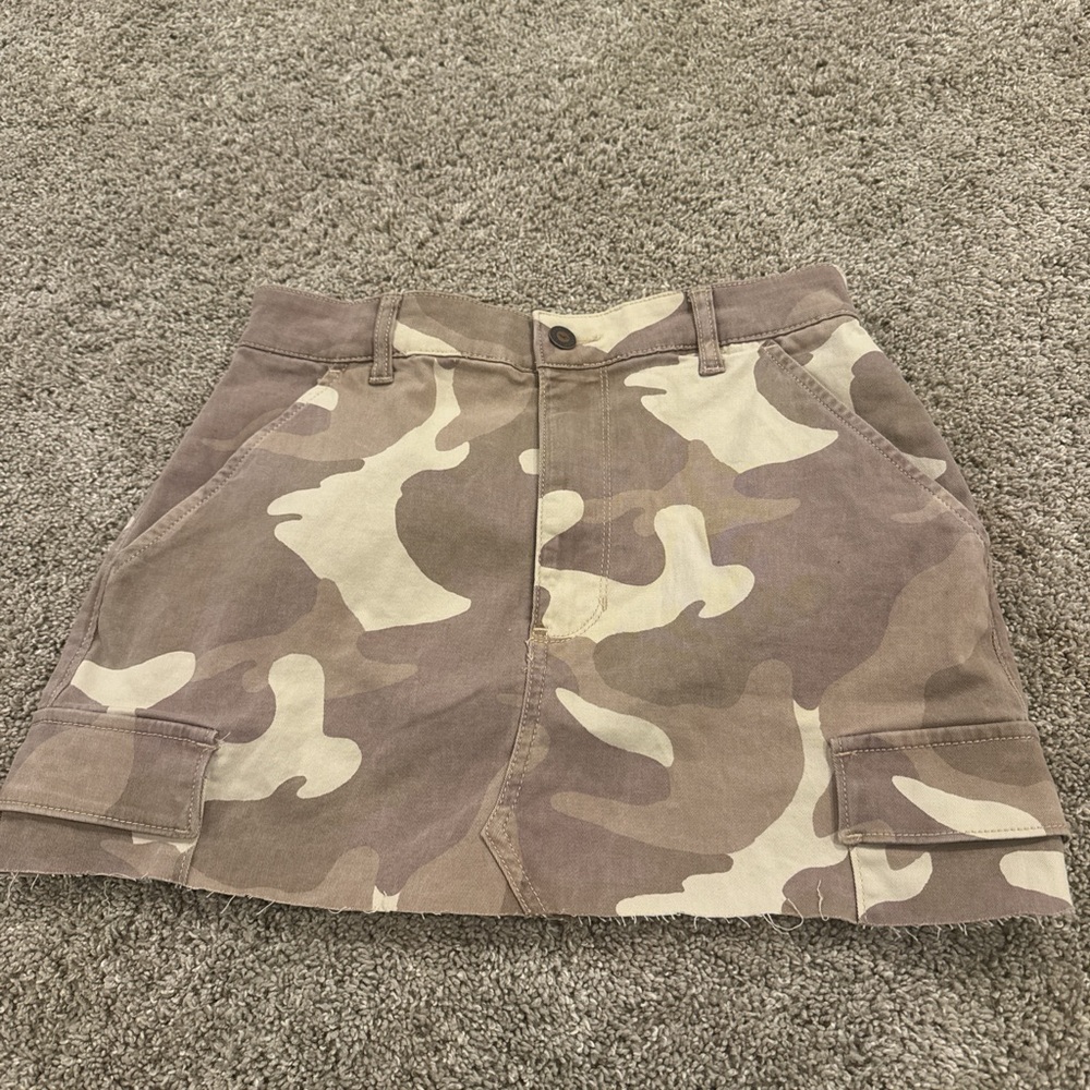 Hollister Beige and Brown Ultra High-Rise Skirt